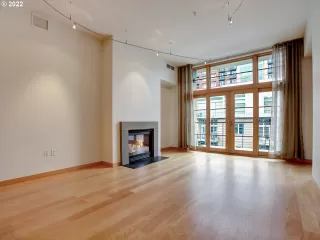 Photo #3: 22512405 Listing