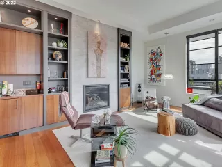 Photo #1: 22513015 Listing