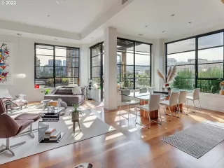 Photo #2: 22513015 Listing