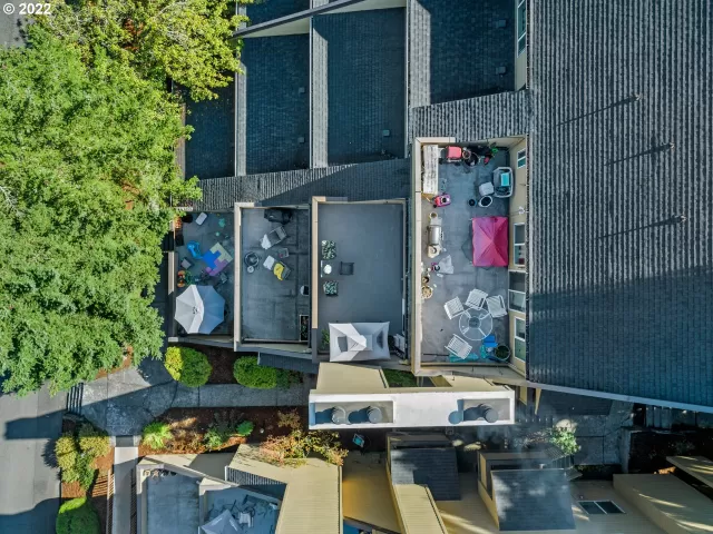 MLS: 22513075 Condo For Sale