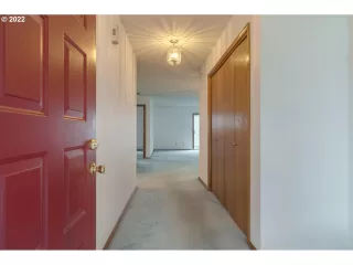 Photo #3: 22513943 Listing