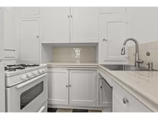 Photo #3: 22514346 Listing