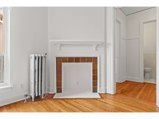 Photo #6: 22514346 Listing