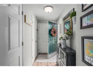 Photo #2: 22515144 Listing