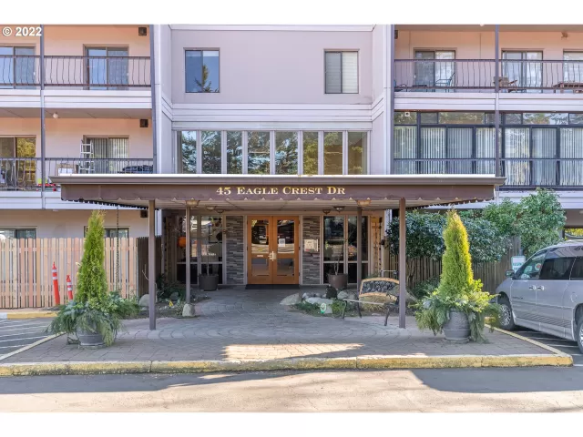 MLS: 22515310 Condo For Sale