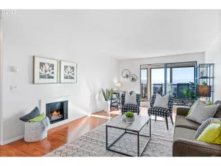 Photo #2: 22515310 Listing