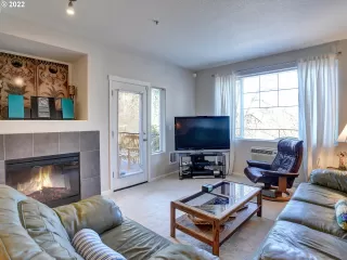 Photo #4: 22516048 Listing