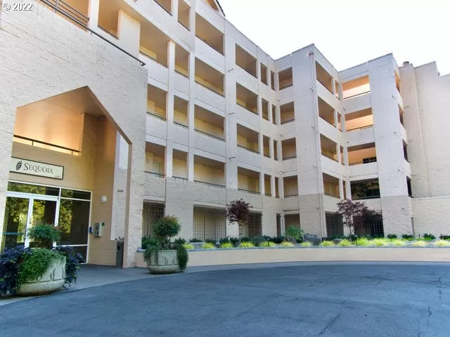 MLS: 22516289 Condo For Sale