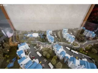 Photo #5: 22516289 Listing