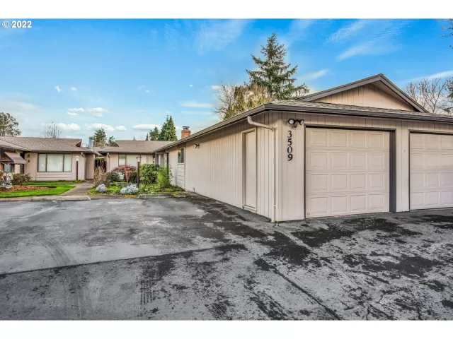 MLS: 22517295 Condo For Sale