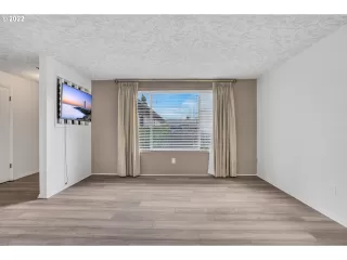 Photo #5: 22517295 Listing 