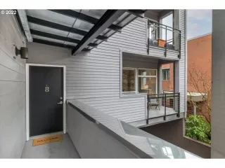 Photo #1: 22517365 Listing