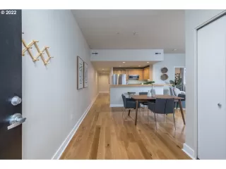 Photo #3: 22517365 Listing