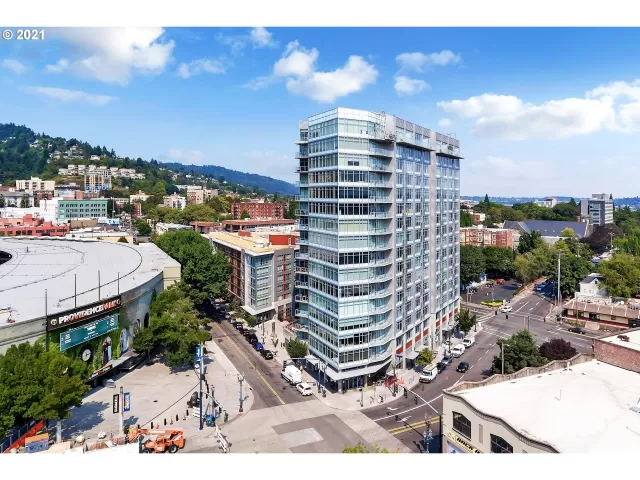 MLS: 22517368 Condo For Sale