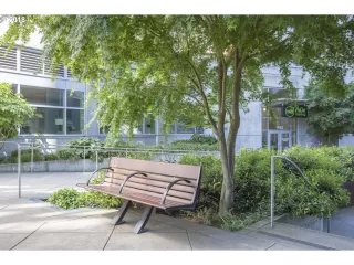 Photo #5: 22517368 Listing