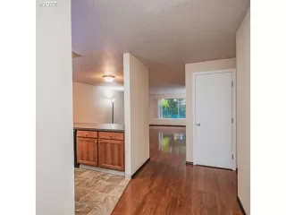 Photo #3: 22517695 Listing