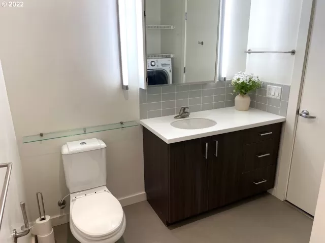 MLS: 22518162 Condo For Sale