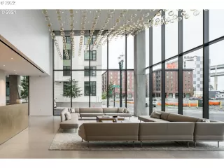 Photo #5: 22518614 Listing