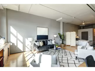 Photo #2: 22519156 Listing