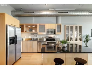 Photo #6: 22519156 Listing