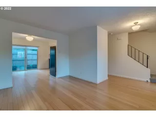 Photo #2: 22519383 Listing 