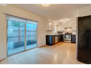 Photo #3: 22519383 Listing 