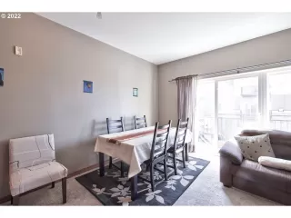 Photo #4: 22520801 Listing