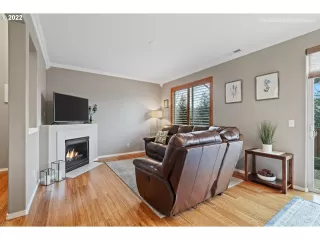 Photo #5: 22520906 Listing 