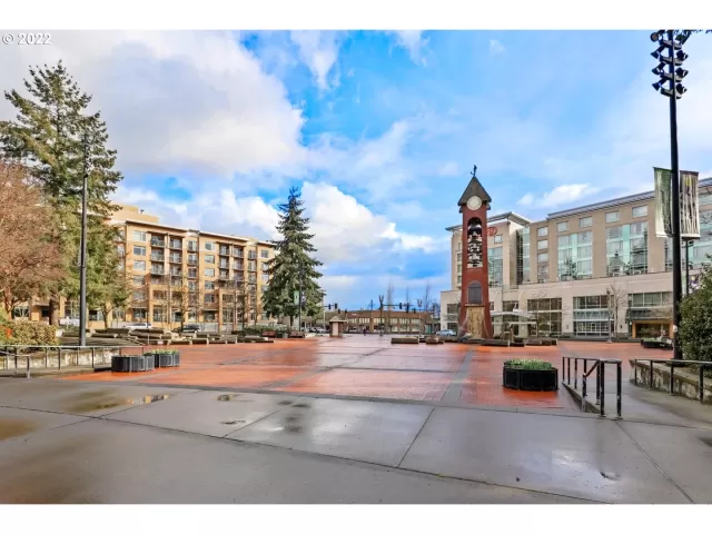 MLS: 22521161 Condo For Sale