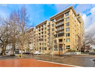 Photo #2: 22521161 Listing