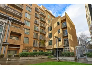 Photo #3: 22521161 Listing