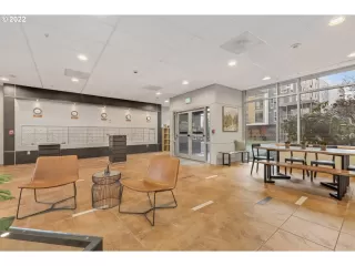 Photo #6: 22521161 Listing