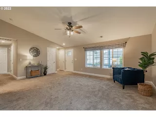 Photo #6: 22521759 Listing