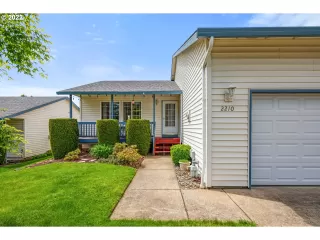 Photo #2: 22522347 Listing