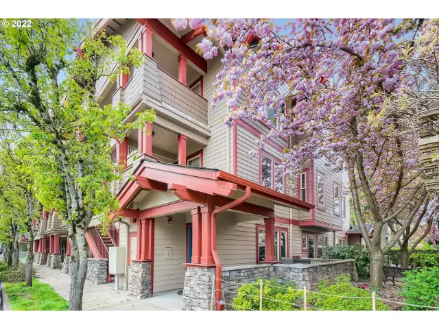 MLS: 22522459 Condo For Sale