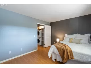 Photo #1: 22522747 Listing