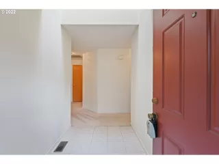 Photo #2: 22522822 Listing