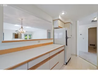 Photo #6: 22522822 Listing