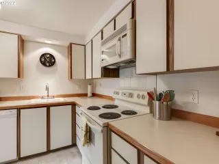 Photo #6: 22524270 Listing