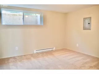 Photo #6: 22524729 Listing