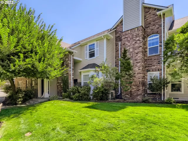 MLS: 22524771 Condo For Sale