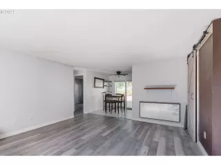 Photo #3: 22524874 Listing