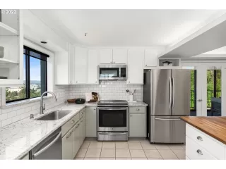 Photo #2: 22525926 Listing 