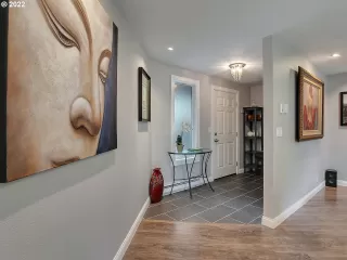 Photo #2: 22526355 Listing