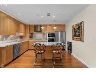 Photo #1: 22526809 Listing