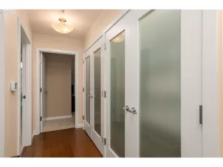 Photo #4: 22526809 Listing