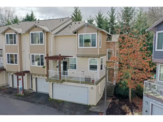 MLS: 22527267 Condo For Sale