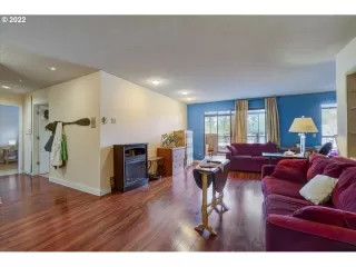 Photo #2: 22527680 Listing