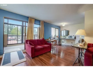 Photo #5: 22527680 Listing