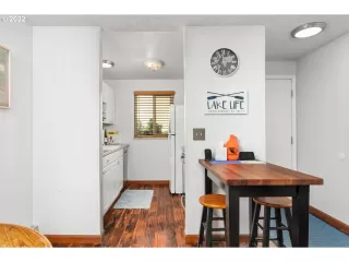 Photo #6: 22528352 Listing 